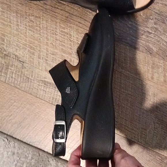 FINN Comfort leather sandals 🖤 - Picture 5 of 9